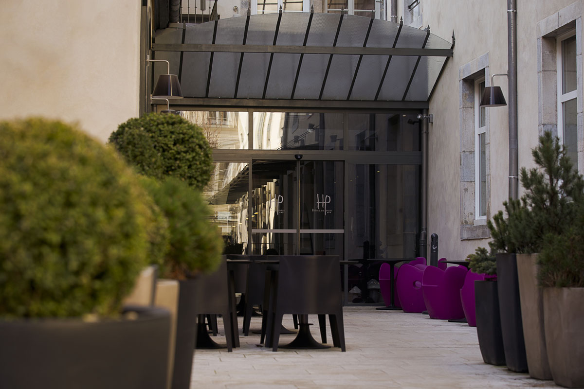 Hotel de Paris in Besançon im Stadtzentrum mit Parkplatz